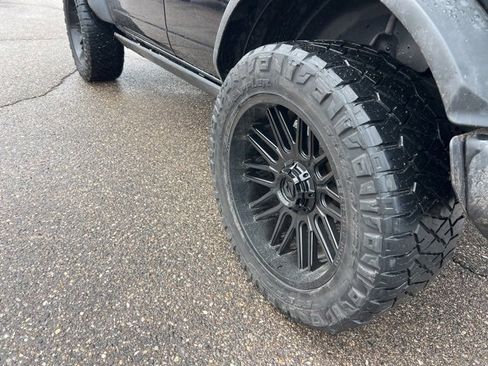 Used 2022 Ford Bronco Wildtrak image 24