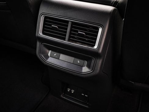 Used 2024 Volkswagen Atlas Cross Sport SEL Premium R-Line image 37