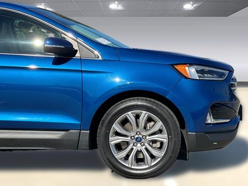 Used 2022 Ford Edge Titanium w/ Equipment Group 301A AWD/4WD image 36