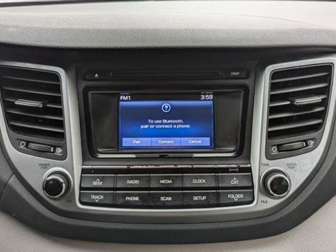 Used 2017 Hyundai Tucson SE image 29