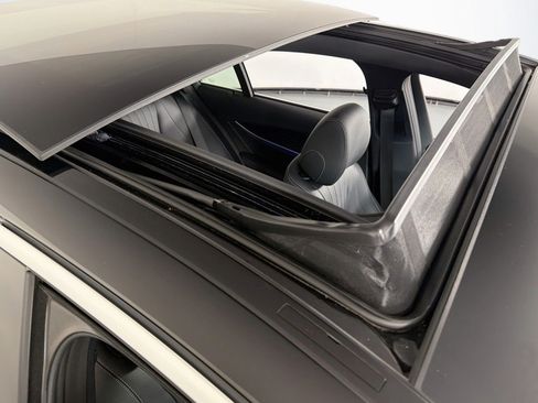 Certified 2021 Mercedes-Benz E 350 Sedan w/ Premium Package image 23