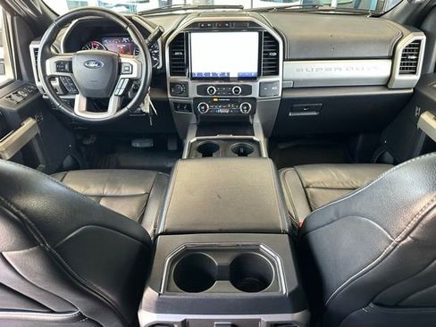 Certified 2022 Ford F250 Lariat w/ Black Appearance Package AWD/4WD image 10