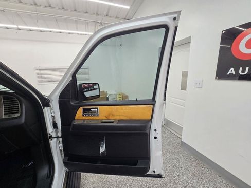 Used 2014 Lincoln Navigator 2WD w/ Equipment Group 101A image 30