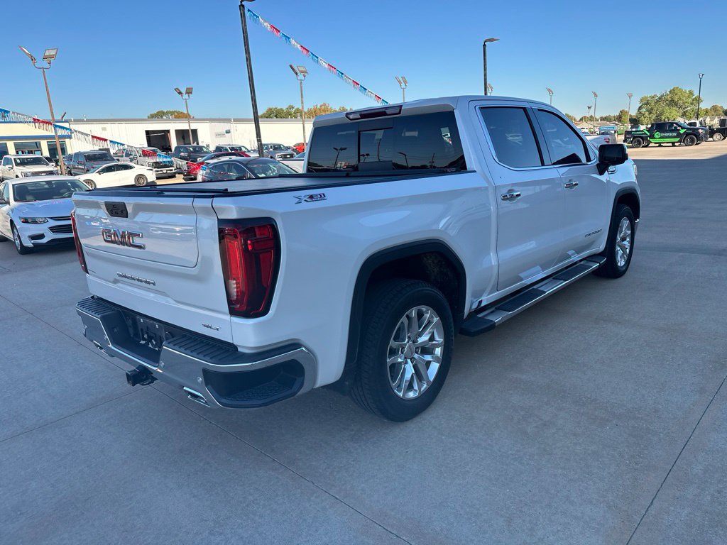 Used 2021 GMC Sierra 1500 SLT AWD/4WD image 39