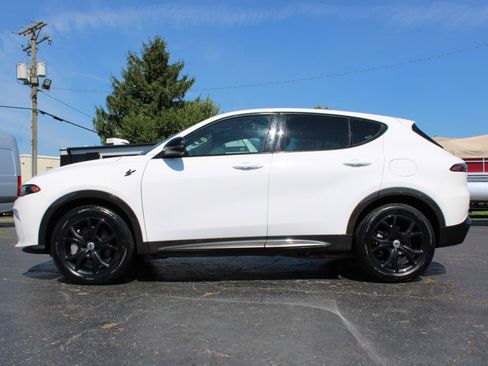 Used 2024 Dodge Hornet R/T w/ R/T Blacktop Package AWD/4WD image 10