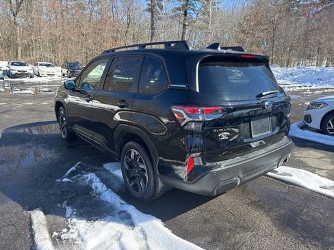 Used 2025 Subaru Forester Limited image 5