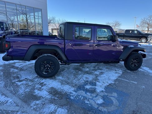 New 2026 Jeep Gladiator Sport image 32