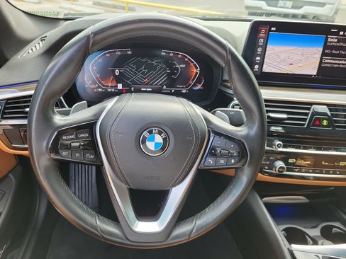 Used 2021 BMW 540i w/ Premium Package RWD image 23
