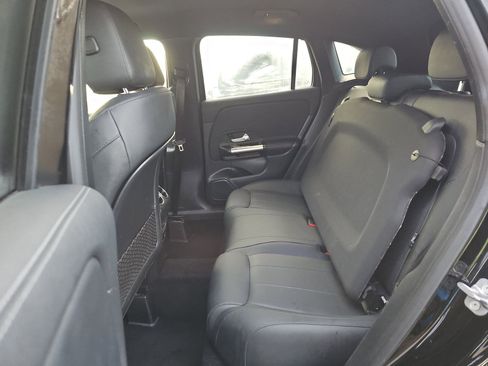 Used 2025 Mercedes-Benz GLA 250 image 13