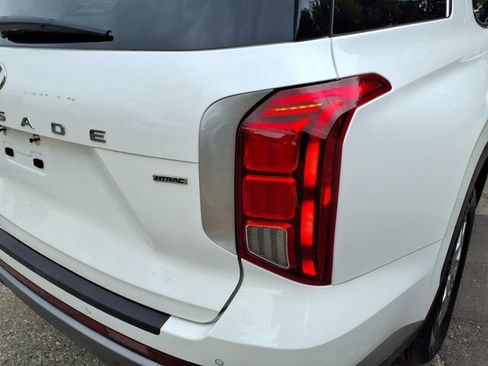 Used 2023 Hyundai Palisade SEL w/ Cargo Package AWD/4WD image 11