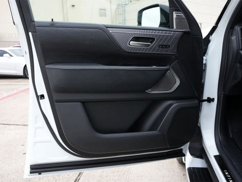 New 2026 INFINITI QX80 Autograph w/ Autograph Exterior Package image 18