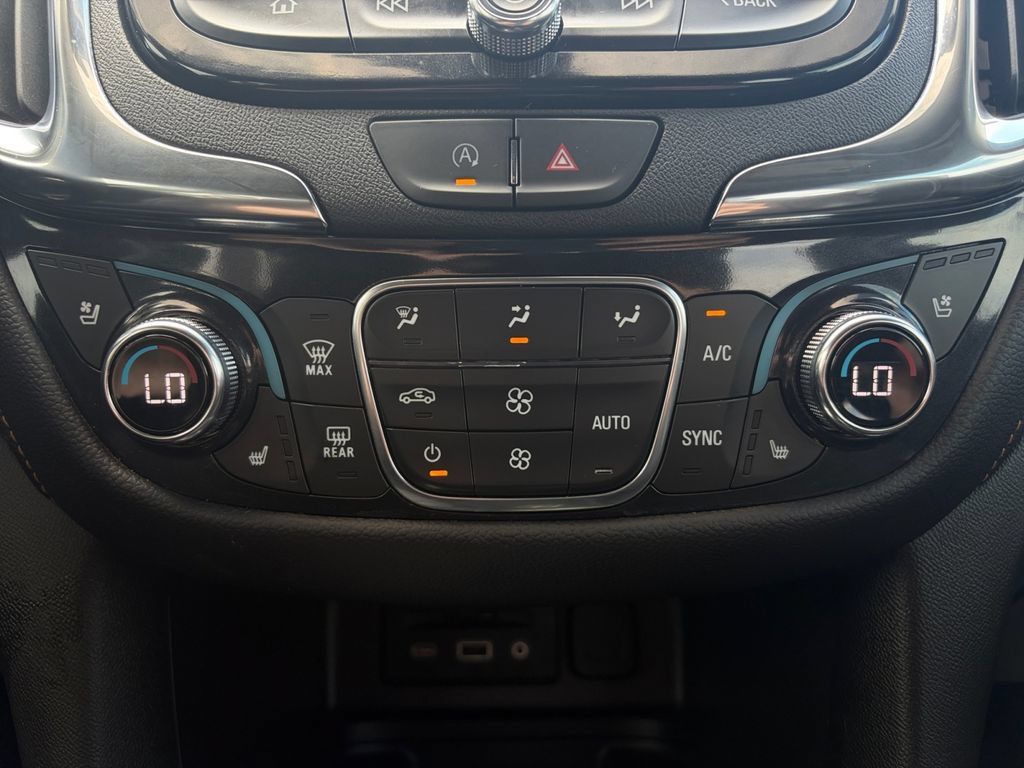 Used 2024 Chevrolet Equinox Premier AWD/4WD image 23