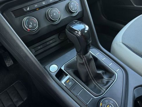 Used 2022 Volkswagen Taos S image 19