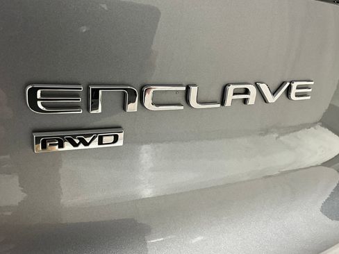 Used 2025 Buick Enclave Sport Touring AWD/4WD image 30