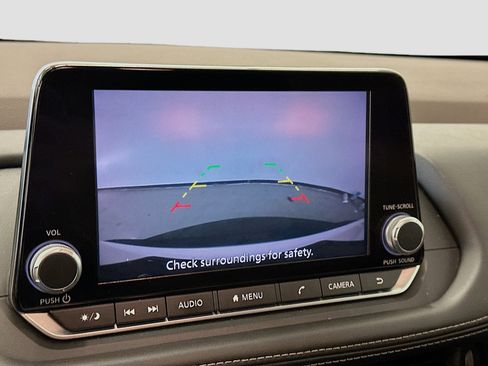 Used 2021 Nissan Rogue S image 22