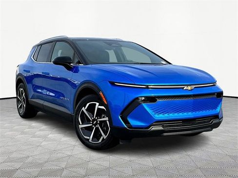 New 2026 Chevrolet Equinox EV LT image 1