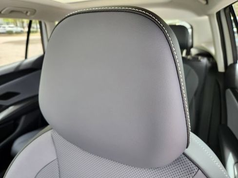 New 2026 Volkswagen Tiguan SE AWD/4WD image 11