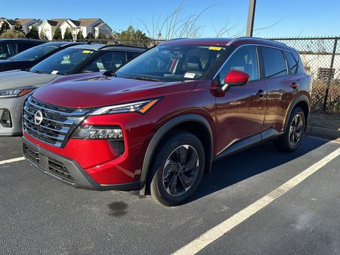 Used 2026 Nissan Rogue SV w/ SV Premium Package image 1