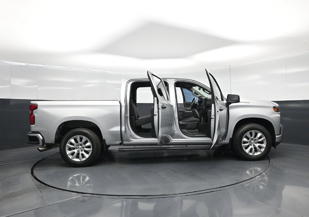 Used 2022 Chevrolet Silverado 1500 Custom RWD image 4