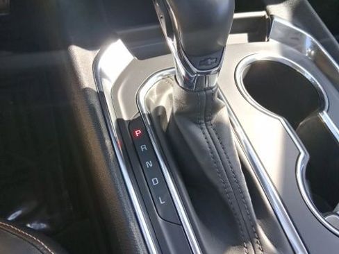 Used 2021 Chevrolet Traverse RS image 27