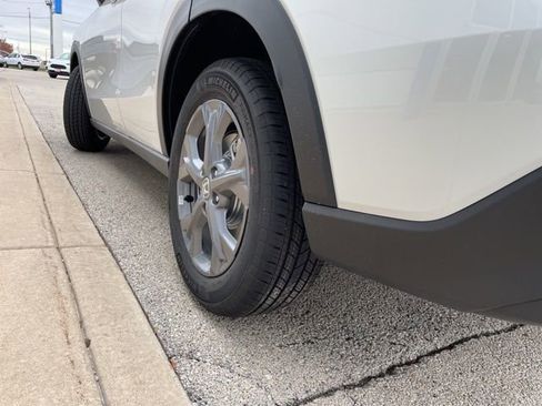 New 2026 Honda HR-V LX image 17