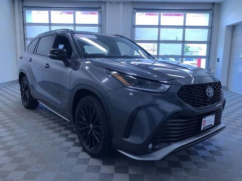 Certified 2025 Toyota Highlander XSE AWD/4WD image 28