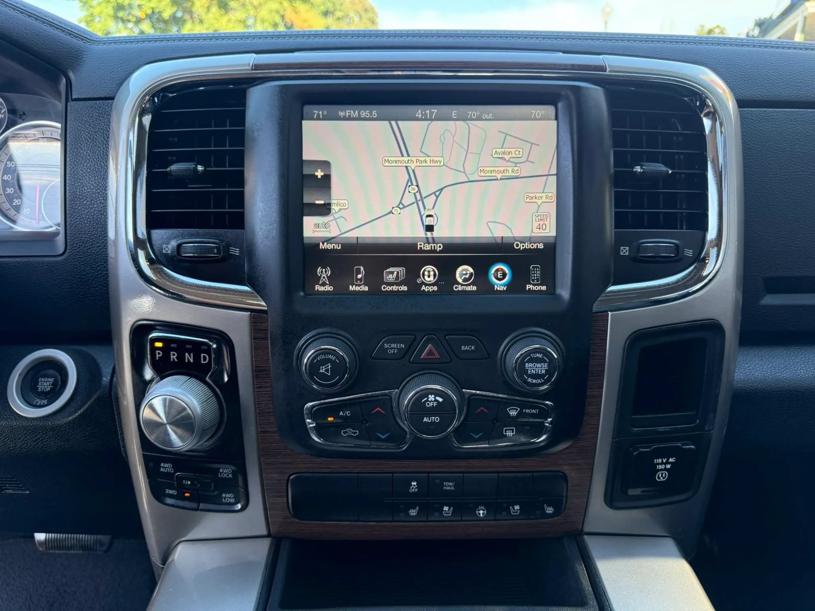 Used 2016 RAM 1500 Laramie w/ Convenience Group AWD/4WD image 23