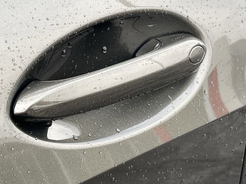 Used 2021 BMW X5 xDrive40i w/ Premium Package 2 image 13