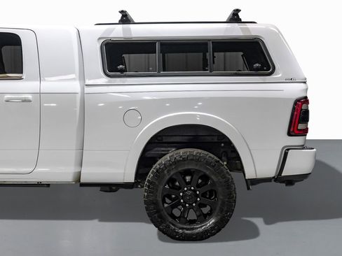 Used 2020 RAM 2500 Laramie w/ Night Edition image 11