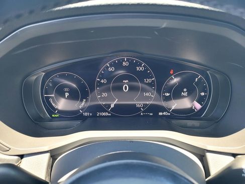 Certified 2024 MAZDA CX-90 Plug-In Hybrid w/ Premium Plus AWD/4WD image 21