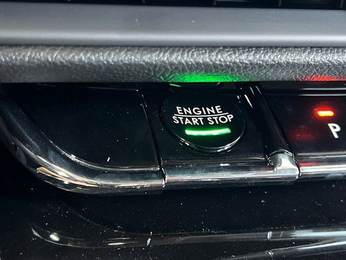 New 2025 Lincoln Corsair AWD w/ Equipment Group 101A image 21