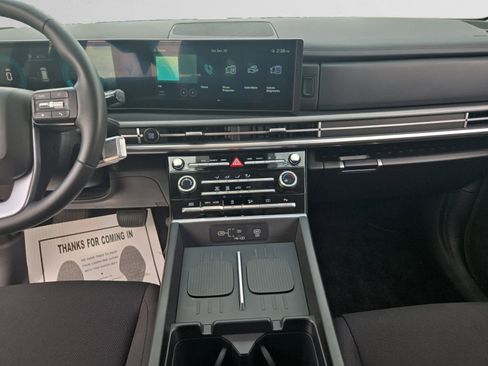 Used 2025 Hyundai Santa Fe SE image 11