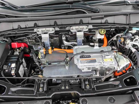 New 2026 Nissan Leaf Platinum+ w/ Cargo Package (Platinum+) image 13