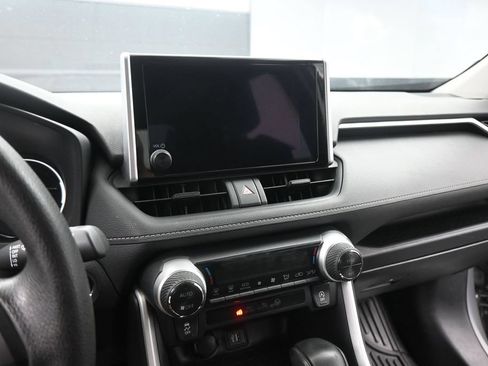 Used 2024 Toyota RAV4 XLE FWD image 14
