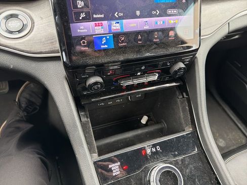 Used 2022 Jeep Grand Cherokee Limited image 22