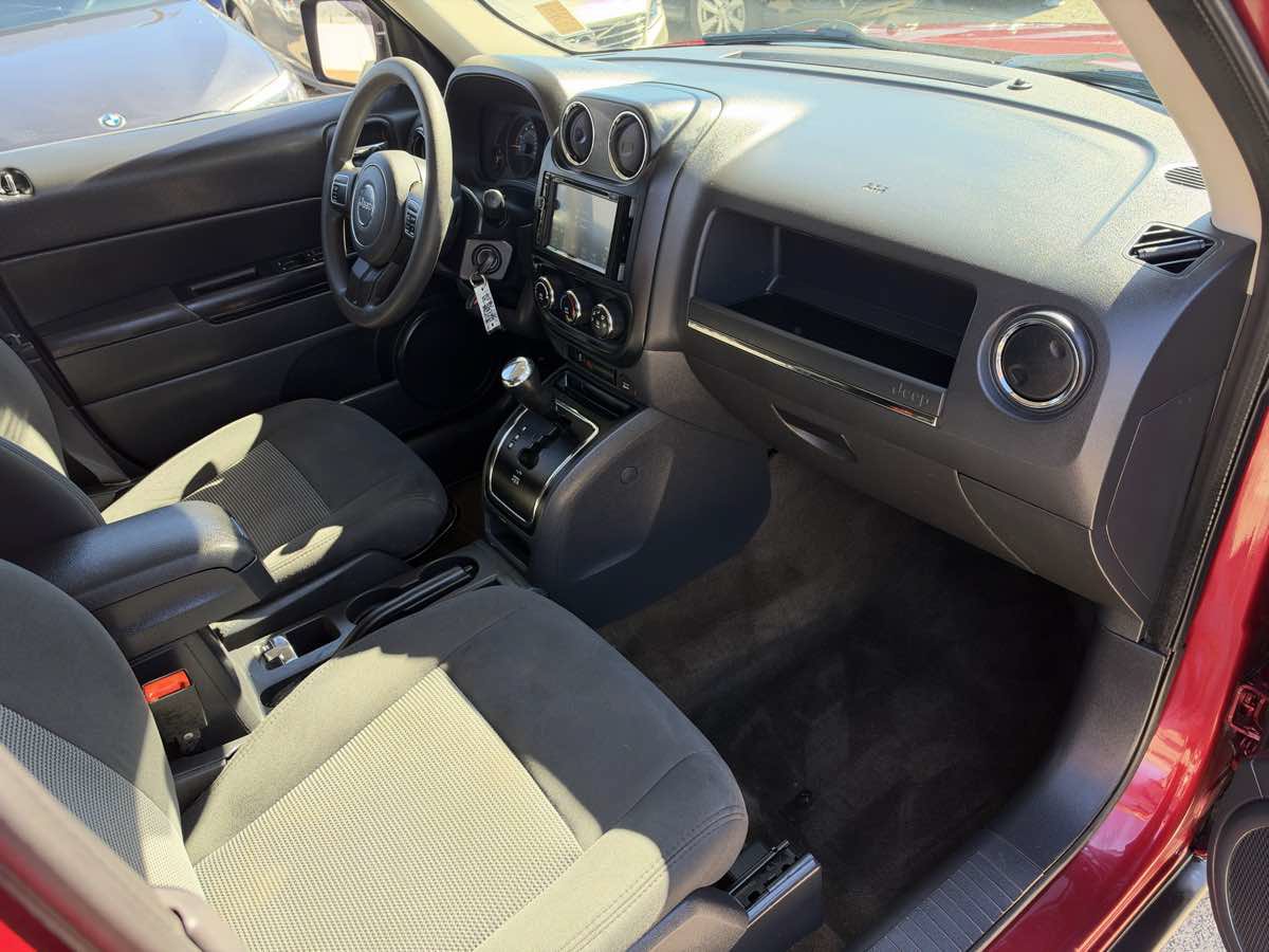 Used 2016 Jeep Patriot Sport w/ Power Value Group AWD/4WD image 14
