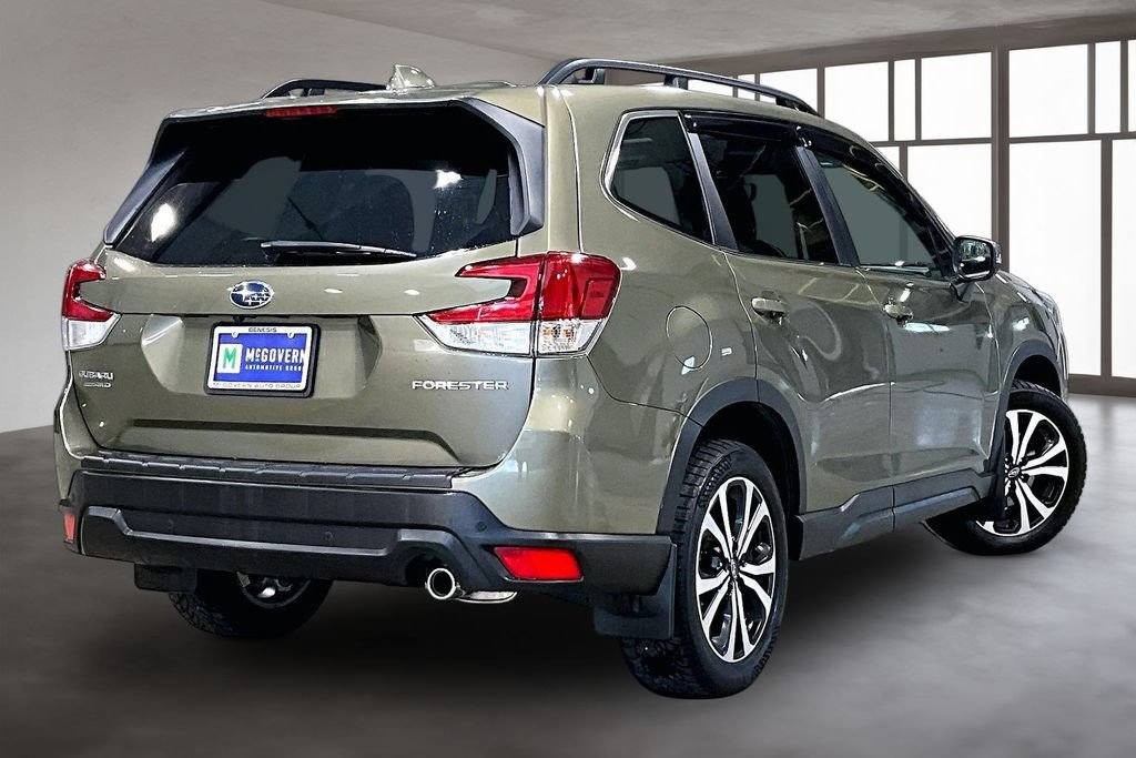 Used 2023 Subaru Forester Limited AWD/4WD image 6