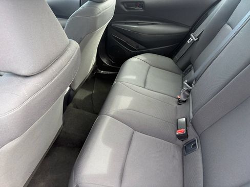Used 2025 Toyota Corolla LE FWD image 14