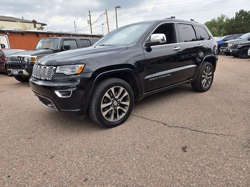 Used 2017 Jeep Grand Cherokee Overland w/ Jeep Active Safety Group image 3