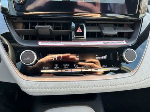 Used 2024 Toyota Corolla SE image 14