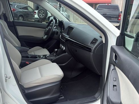 Used 2016 MAZDA CX-5 Sport FWD image 12