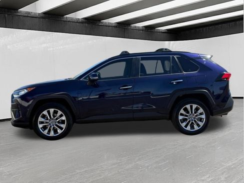 Used 2019 Toyota RAV4 Limited w/ Cold Weather Package FWD image 3