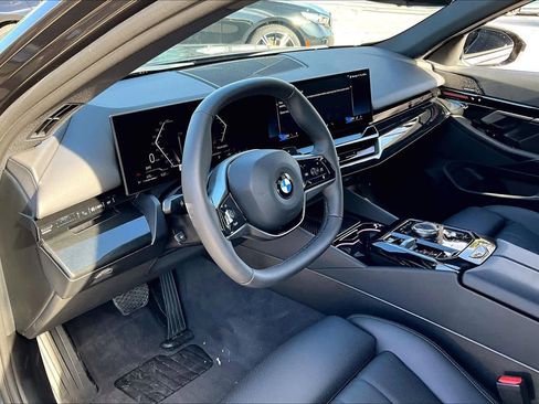 Used 2026 BMW 530i RWD image 16