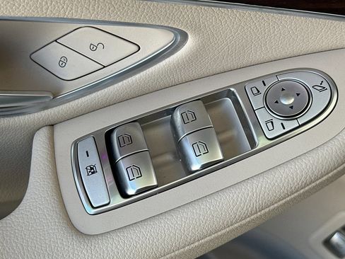 Certified 2022 Mercedes-Benz GLC 300 4MATIC image 14