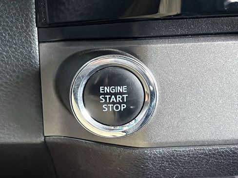 Used 2018 Toyota Tacoma TRD Off-Road w/ Technology Package RWD image 28