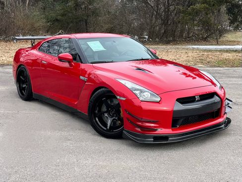 Used 2009 Nissan GT-R Premium image 1
