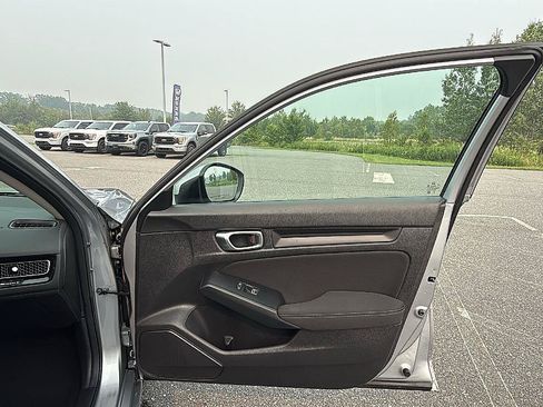 Used 2023 Honda Civic LX image 17