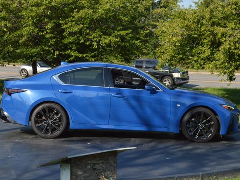 Used 2021 Lexus IS 350 F Sport w/ Accessory Package 2 RWD image 12