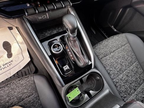 Used 2023 Chevrolet Colorado Z71 image 19