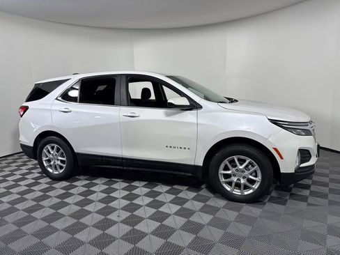 Used 2024 Chevrolet Equinox LT image 9